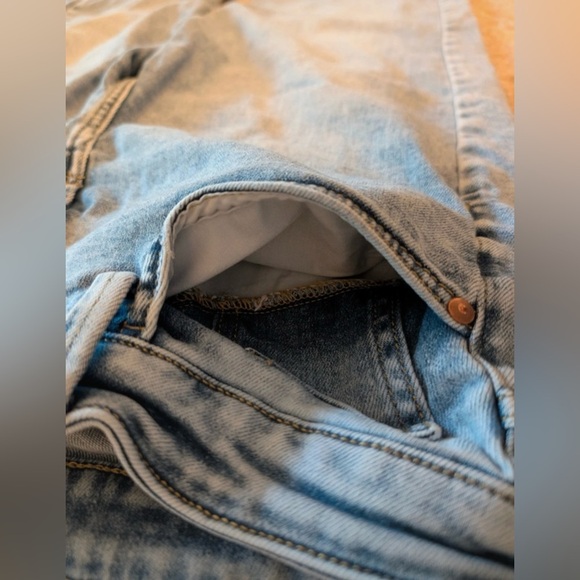 Lauren Conrad Light Wash High Rise Jeans Size 12 - Picture 11 of 11